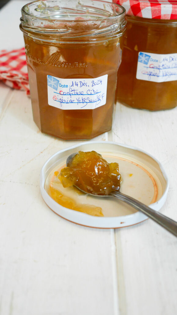 bocaux de confiture de gigerine ouvert