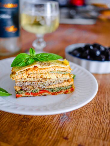 Mille-feuille salé aux légumes et basilic