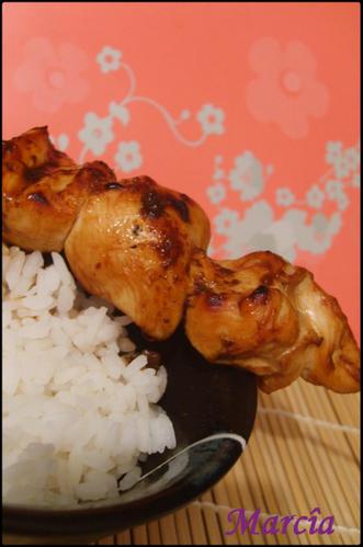 Yakitori de poulet japanisant