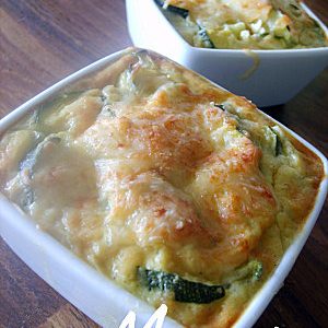 Gratin de courgettes au fromage dans plats carrés