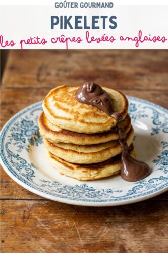 Pikelets anglais avec pâte à tartiner au chocolat