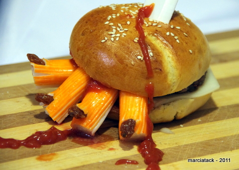 Le Hand-burger : tremblez, tremblez, Halloween approche !