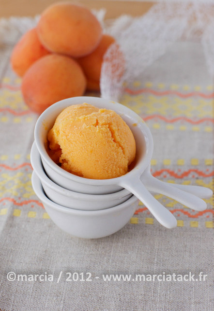 Recette de glace à l'abricot fait maison