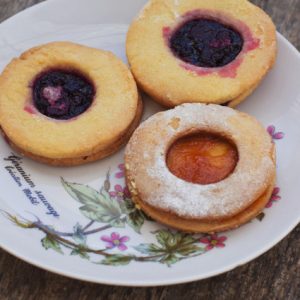 recette de sablés à la confiture pour les goûters d'enfants