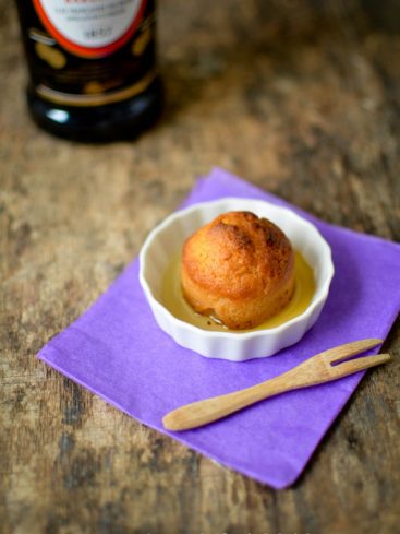 Baba au rhum et bouteille de Negrita