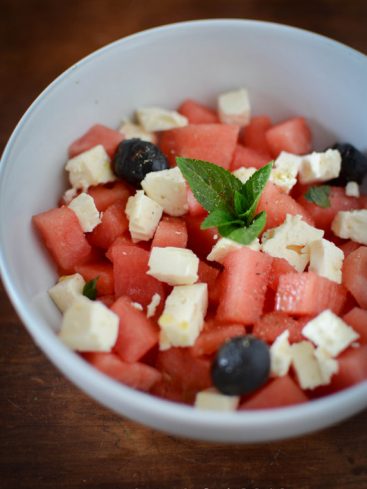 Salade pastèque, feta, olives et menthe fraîche.