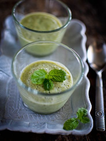 Soupe froide concombre et menthe en verrines