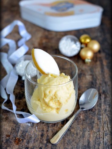 Glace au citron avec calisson, ambiance festive