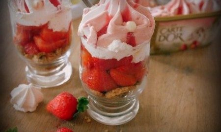Verrine De Glace Speculoos Et Fraises Idee Dessert Rapide