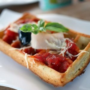 Recette de gaufre pizza cuites au four dans les moules tupperware