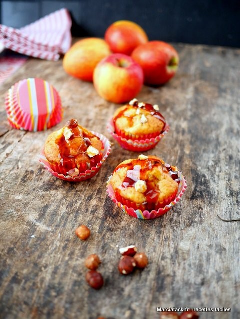 Recette facile des muffins aux pommes et caramel coulant