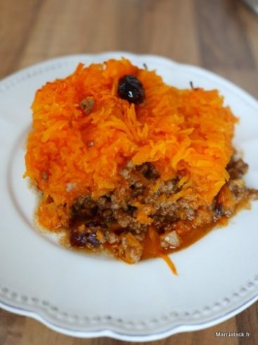 Hachis Parmentier de carottes, viande et pruneau