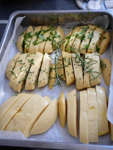 recette de panisses au four, cuites dans un plat à gratin