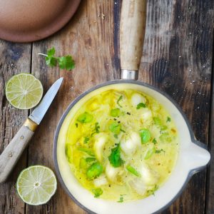 Curry de poisson aux fèves dans une cocotte Le Creuset