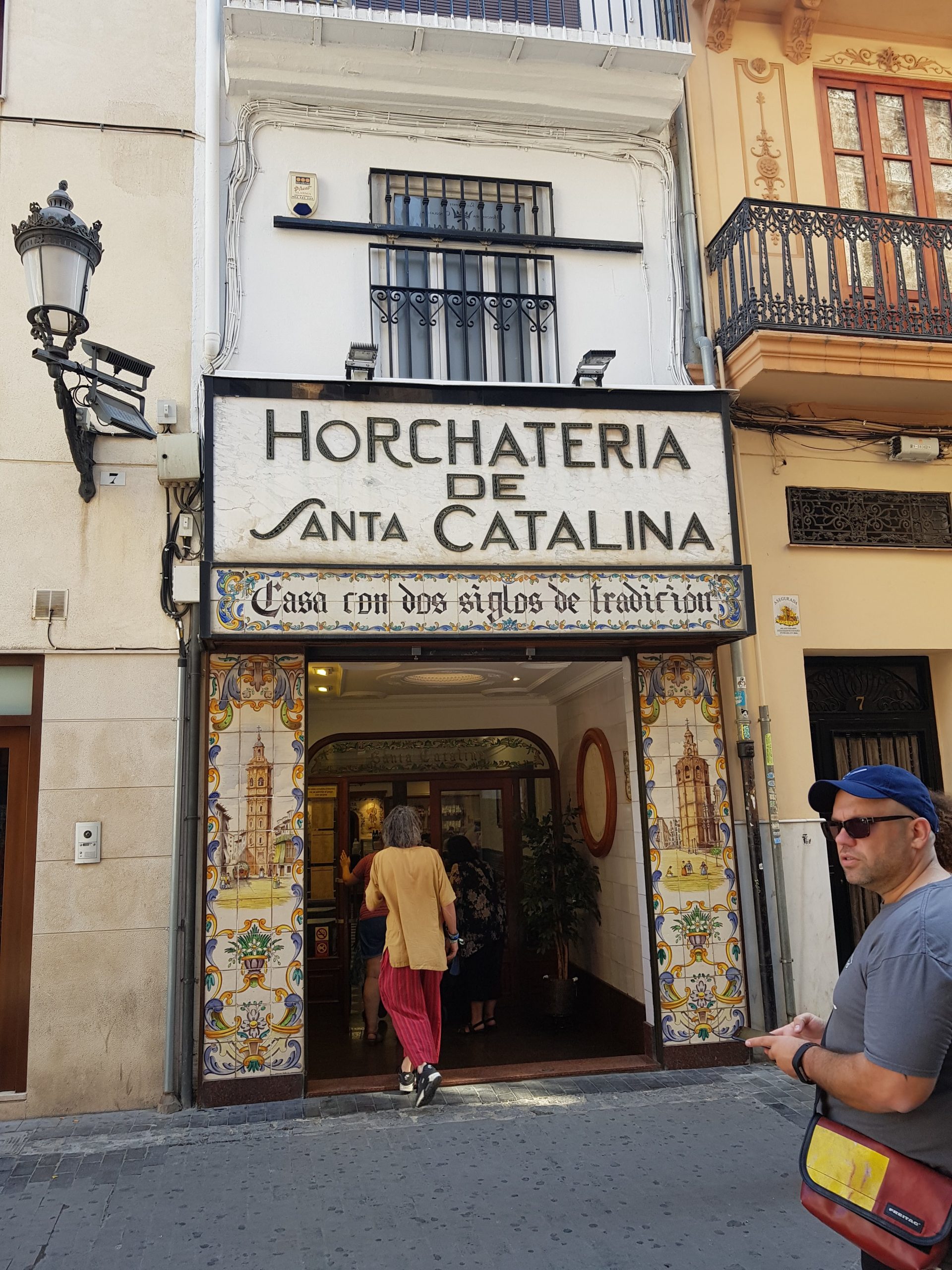 Façade Horchateria Santa Catalina, Valence, Espagne. Tradition locale.