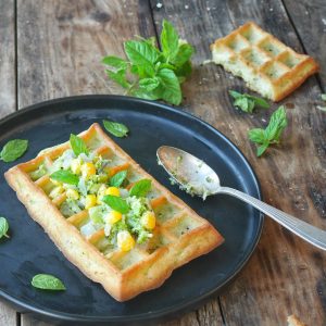 Gaufre salée au maïs et à la menthe.