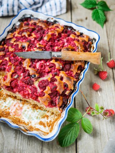 Tarte aux framboises maison, couteau Pradel, rustique