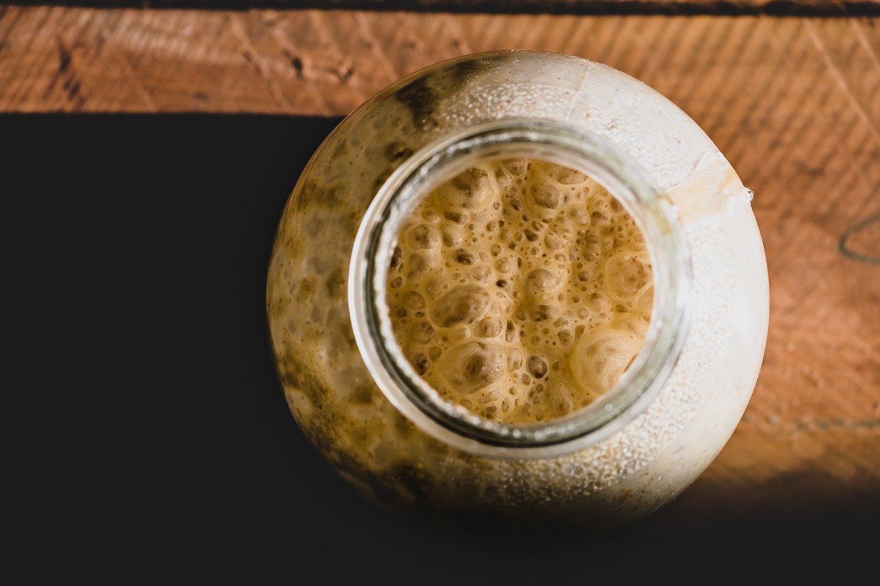 Levain chef dans un bocal en verre