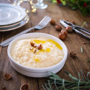 Purée de céleri-rave aux noisettes et huile d'olive