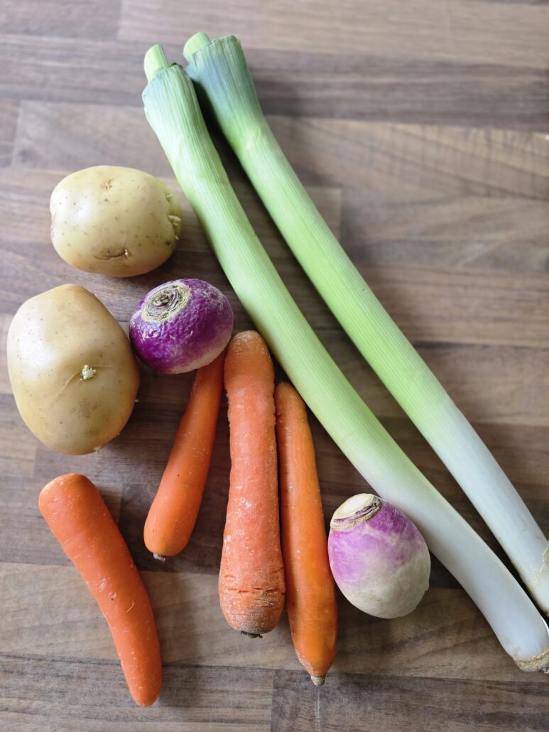 légumes pour la soupe de légumes de ma grand-mère