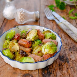 Choux de Bruxelles au four et Chipolatas rôties