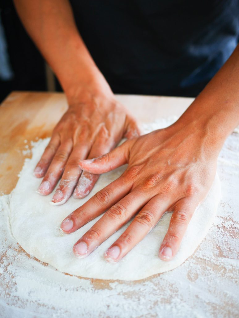 comment étaler une pâte à fougasse 