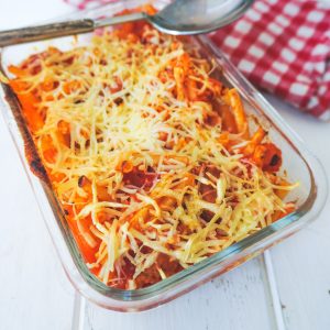 Gratin de pâtes sauce tomate merguez