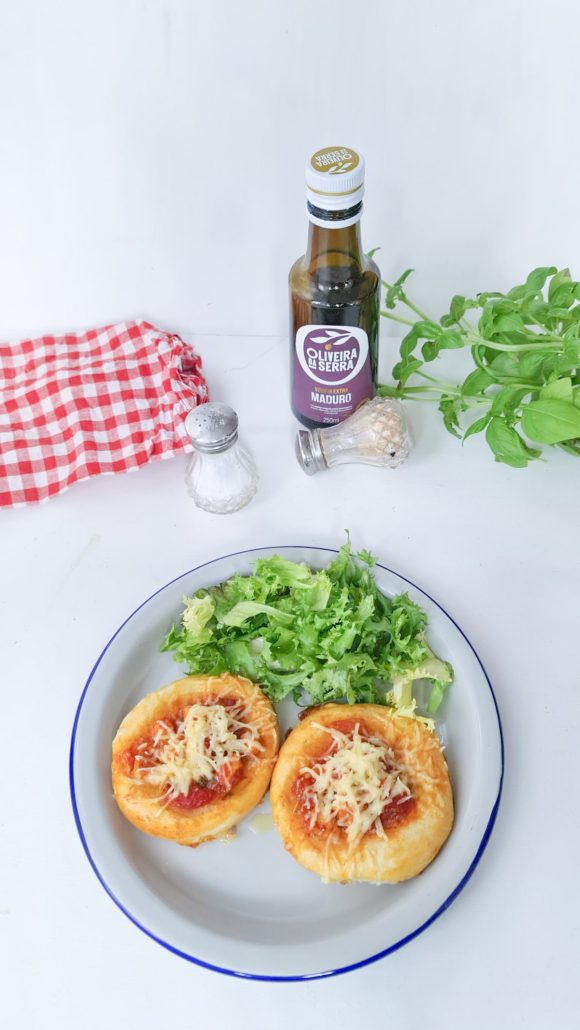 petits pains farcis au poulet sauce tomate