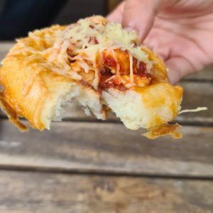 petits pains farcis au poulet sauce tomate