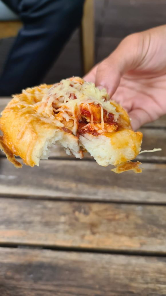 petits pains farcis au poulet sauce tomate