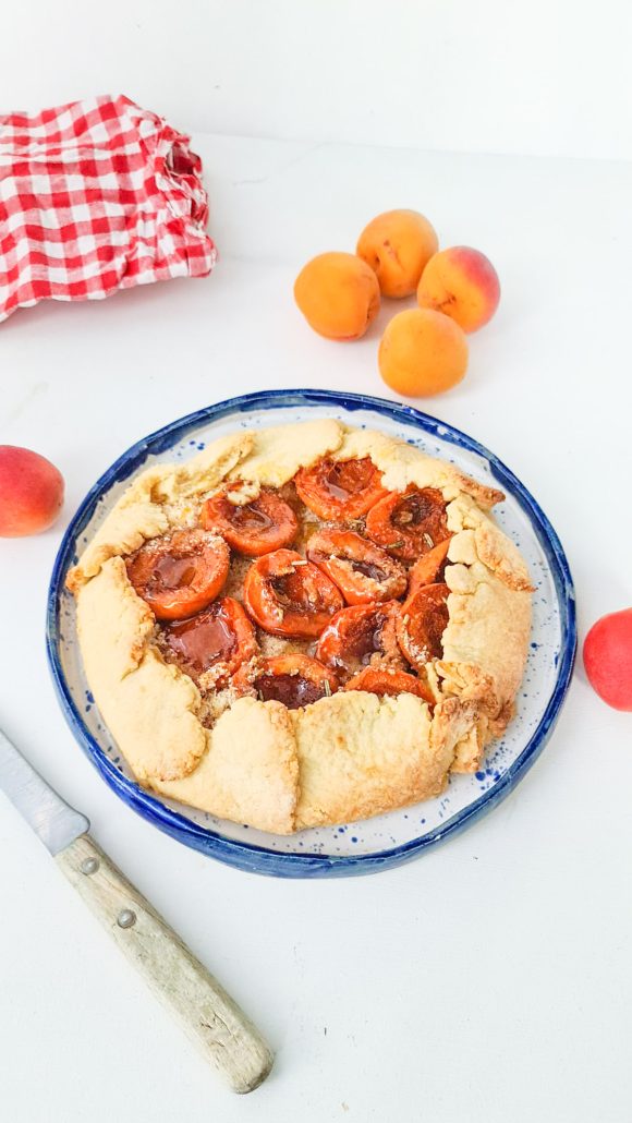 Tarte rustique abricots