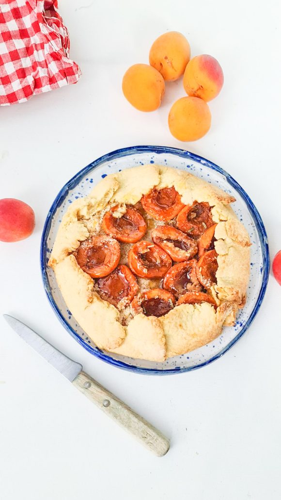 Tarte rustique abricots