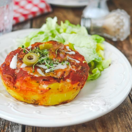 Gratin de pommes de terre et salade verte.