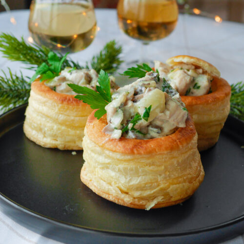 Bouchées à la reine, fête, vin blanc.