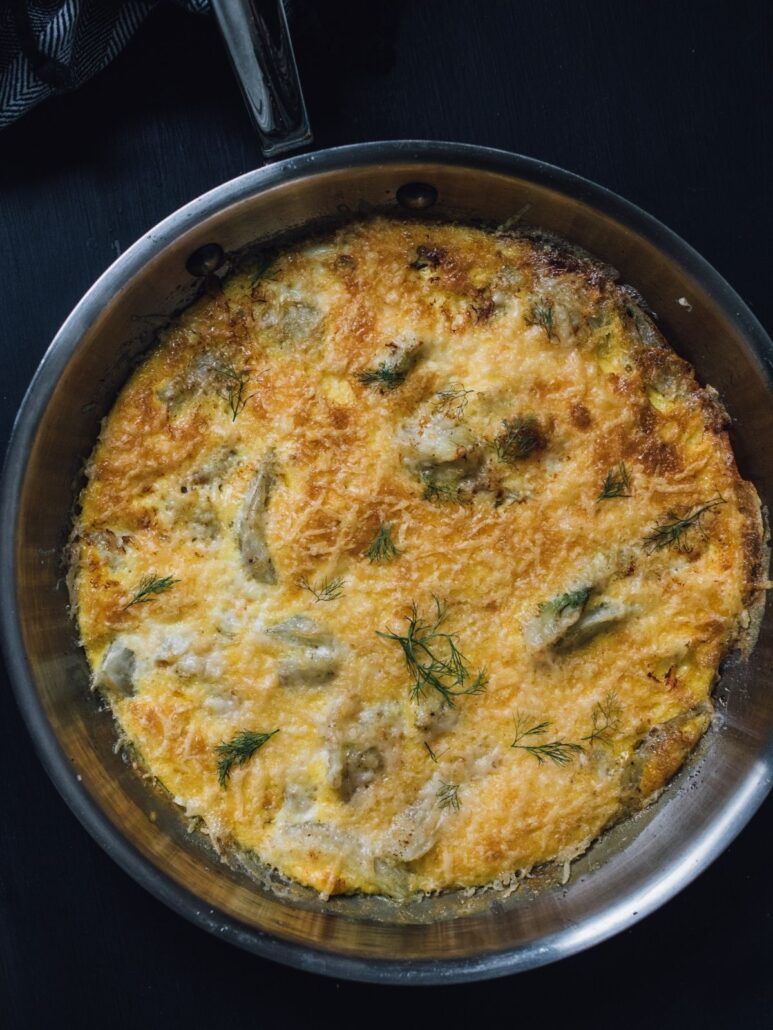 omelette dans poêle inox