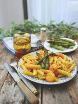 Pâtes asperges crevettes, sauce au curry